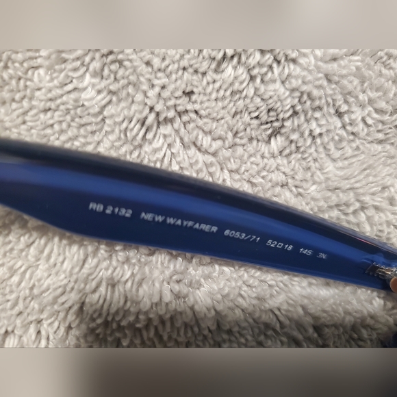 Ray-Ban RB2132 55 cm New Wayfarer Sunglasses - Blue/Grey - Picture 4 of 4